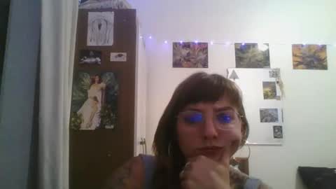 Snapshot of babydemon6 chatting on 12-13-24, 11:17 babydemon6 online show from 12-13-24, 11:17