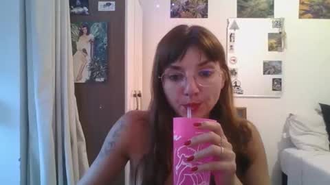 Snapshot of babydemon6 chatting on 12-28-24, 10:02 babydemon6 online show from 12-28-24, 10:02