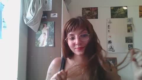 Snapshot of babydemon6 chatting on 12-30-24, 07:21 babydemon6 online show from 12-30-24, 07:21