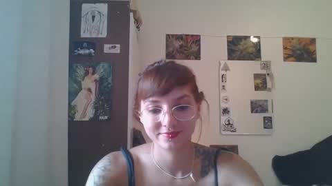 Snapshot of babydemon6 chatting on 01-04-25, 01:21 babydemon6 online show from 01-04-25, 01:21