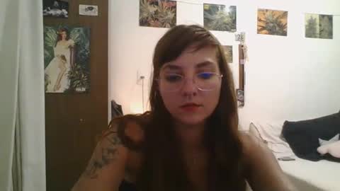 Snapshot of babydemon6 chatting on 01-08-25, 10:48 babydemon6 online show from 01-08-25, 10:48