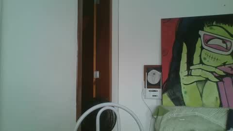 Snapshot of babydemon6 chatting on 01-18-25, 12:15 babydemon6 online show from 01-18-25, 12:15