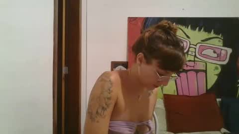 Snapshot of babydemon6 chatting on 01-23-25, 10:44 babydemon6 online show from 01-23-25, 10:44