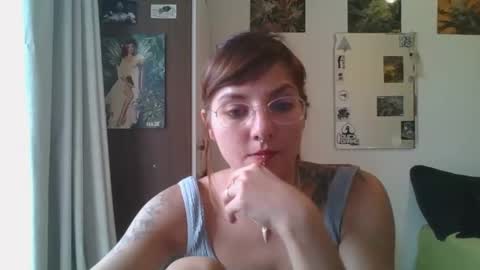 Snapshot of babydemon6 chatting on 01-28-25, 08:47 babydemon6 online show from 01-28-25, 08:47