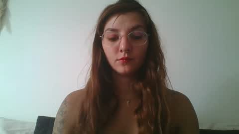 Snapshot of babydemon6 chatting on 02-08-25, 01:01 babydemon6 online show from 02-08-25, 01:01