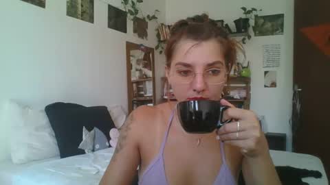 Snapshot of babydemon6 chatting on 02-09-25, 12:41 babydemon6 online show from 02-09-25, 12:41