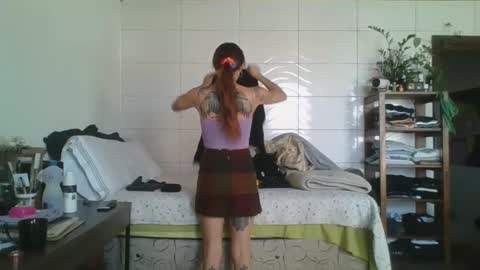 Snapshot of babydemon6 chatting on 09-20-25, 02:40 babydemon6 online show from 09-20-25, 02:40