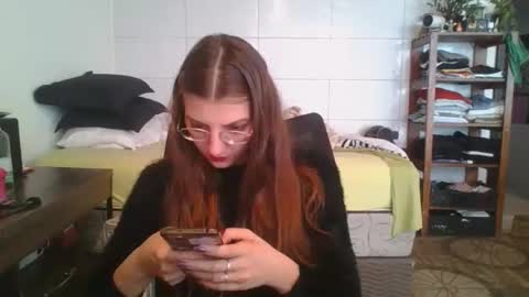 Snapshot of babydemon6 chatting on 09-28-25, 02:00 babydemon6 online show from 09-28-25, 02:00