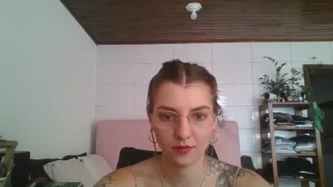 Snapshot of babydemon6 chatting on 10-04-25, 02:48 babydemon6 online show from 10-04-25, 02:48