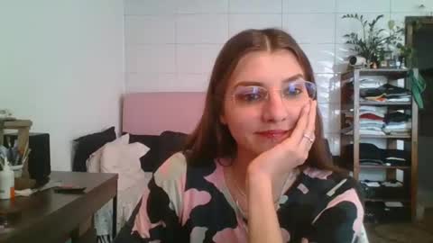 Snapshot of babydemon6 chatting on 10-07-25, 07:00 babydemon6 online show from 10-07-25, 07:00