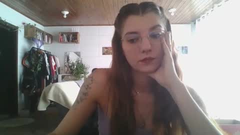 Snapshot of babydemon6 chatting on 10-17-25, 02:52 babydemon6 online show from 10-17-25, 02:52