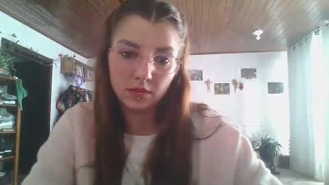 Snapshot of babydemon6 chatting on 10-20-25, 02:39 babydemon6 online show from 10-20-25, 02:39