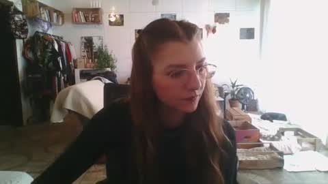 Snapshot of babydemon6 chatting on 10-26-25, 06:14 babydemon6 online show from 10-26-25, 06:14