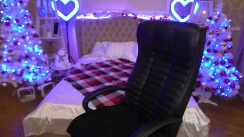 Sasha online show from 12-26-24, 05:37