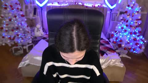 Sasha online show from 12-27-24, 07:57