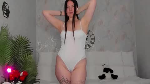 Sophia online show from 10-04-25, 04:54