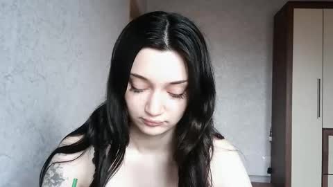 babyliliaa online show from 04-18-26, 12:09