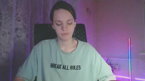 Snapshot of babymuro4ka chatting on 02-06-26, 07:06 Sonya online show from 02-06-26, 07:06