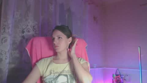 Snapshot of babymuro4ka chatting on 02-13-26, 06:26 Sonya online show from 02-13-26, 06:26