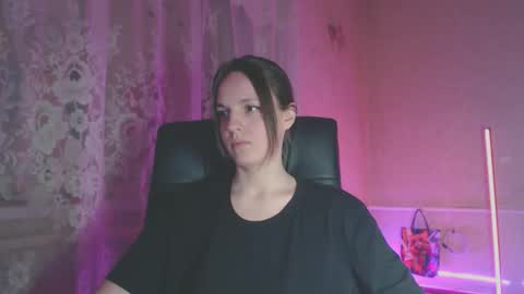 Snapshot of babymuro4ka chatting on 02-17-26, 07:42 Sonya online show from 02-17-26, 07:42