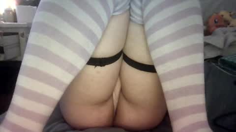 Snapshot of babyrileyyyy chatting on 02-20-26, 12:07 Riley online show from 02-20-26, 12:07