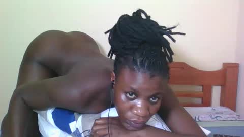 Snapshot of babyrozillah chatting on 11-17-25, 08:25 PRISCILLAH online show from 11-17-25, 08:25