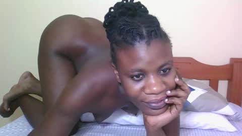 Snapshot of babyrozillah chatting on 12-15-25, 08:24 PRISCILLAH online show from 12-15-25, 08:24