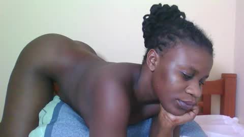 Snapshot of babyrozillah chatting on 12-20-25, 07:54 PRISCILLAH online show from 12-20-25, 07:54