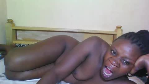 Snapshot of babyrozillah chatting on 01-08-26, 08:22 PRISCILLAH online show from 01-08-26, 08:22