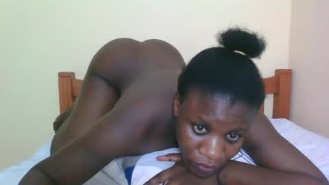 Snapshot of babyrozillah chatting on 02-22-26, 01:18 PRISCILLAH online show from 02-22-26, 01:18