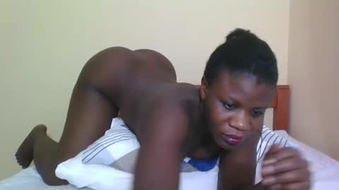 Snapshot of babyrozillah chatting on 02-24-26, 01:31 PRISCILLAH online show from 02-24-26, 01:31