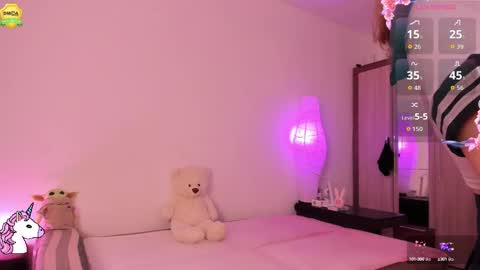 Snapshot of babyuniporn chatting on 09-10-25, 09:42 Eva online show from 09-10-25, 09:42