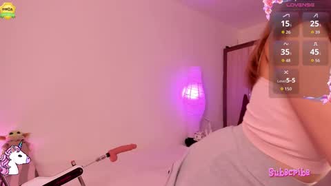 Snapshot of babyuniporn chatting on 09-21-25, 01:57 Eva online show from 09-21-25, 01:57