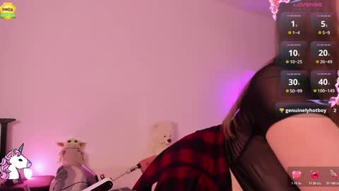 Snapshot of babyuniporn chatting on 11-05-25, 04:51 Eva online show from 11-05-25, 04:51