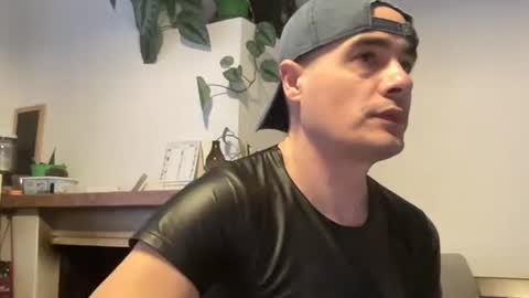 Snapshot of bach77 chatting on 02-03-25, 03:06 bach online show from 02-03-25, 03:06