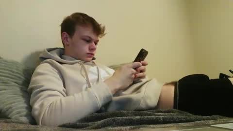 Snapshot of bad987073 chatting on 12-11-24, 12:44 bad987073 online show from 12-11-24, 12:44