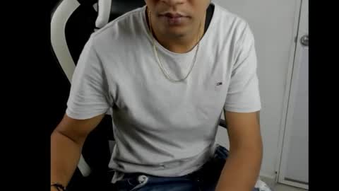 Snapshot of bad_boy_master_findom chatting on 02-26-26, 11:15 bad_boy_master_findom online show from 02-26-26, 11:15