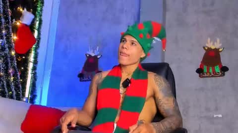 Snapshot of bad_boytoh chatting on 12-16-25, 12:43 bad_boytoh online show from 12-16-25, 12:43