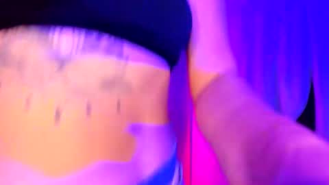 Thaliana online show from 01-30-25, 05:41