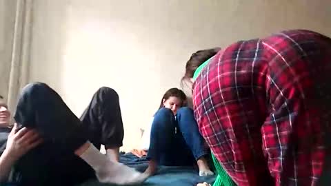 bad_pare online show from 04-26-26, 01:31