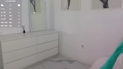 Snapshot of badbitchcuteface chatting on 02-26-26, 06:01 Jane online show from 02-26-26, 06:01