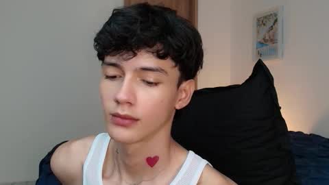 Snapshot of badboy_one chatting on 11-06-25, 08:32 jhojan online show from 11-06-25, 08:32