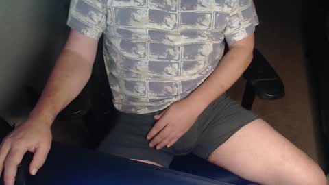 Snapshot of baddaddy77 chatting on 10-22-25, 10:48 baddaddy77 online show from 10-22-25, 10:48