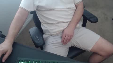 Snapshot of baddaddy77 chatting on 01-06-26, 05:49 baddaddy77 online show from 01-06-26, 05:49