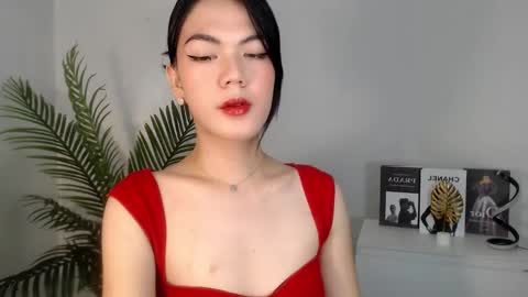 Snapshot of baddie_bunnyx chatting on 01-29-25, 04:52 Hello  im your lovely Cheska online show from 01-29-25, 04:52