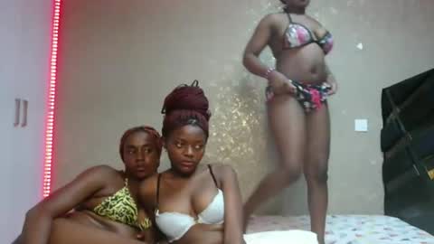 Snapshot of baddie_callie chatting on 02-28-26, 04:08 Callie online show from 02-28-26, 04:08