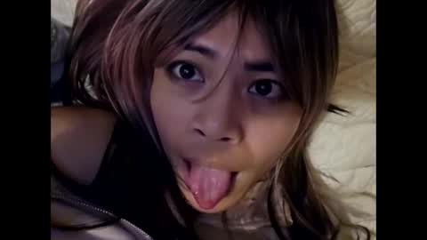 Snapshot of baddiee18 chatting on 03-09-25, 02:10 baddiee18 online show from 03-09-25, 02:10