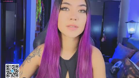 Snapshot of badkatyuska chatting on 07-08-26, 05:39 Please help me to reach 100 thumbs up online show from 07-08-26, 05:39