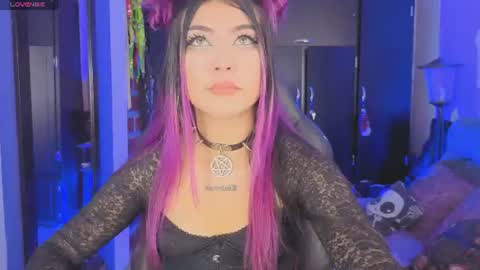 Snapshot of badkatyuska chatting on 07-23-26, 09:46 Please help me to reach 100 thumbs up online show from 07-23-26, 09:46
