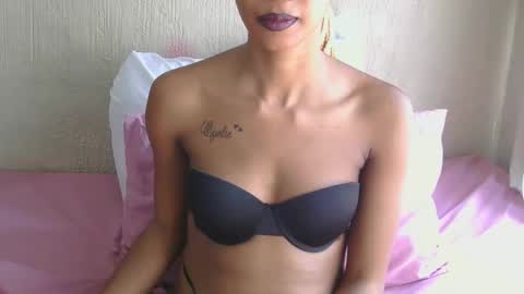 Snapshot of badkittylilyx chatting on 09-11-25, 10:26 Lily online show from 09-11-25, 10:26